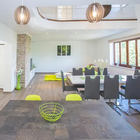 公寓 Three Bedroom Milohanic Iv