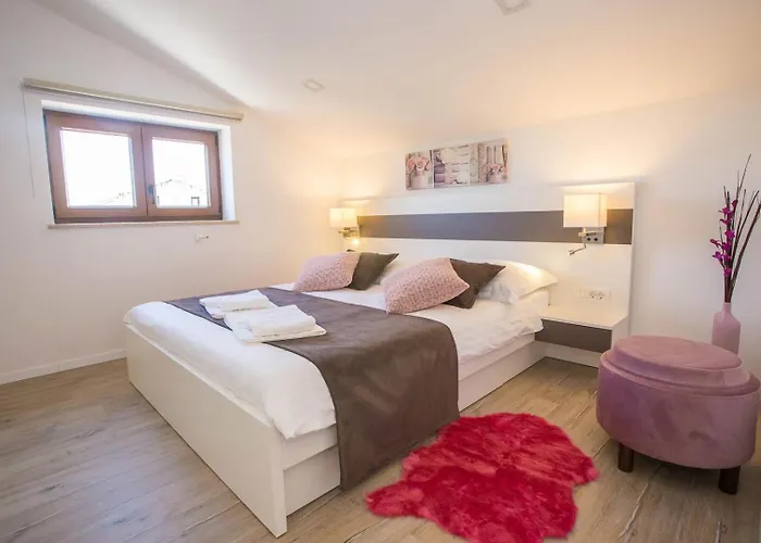 Lejlighed Three Bedroom Milohanic Iv Poreč