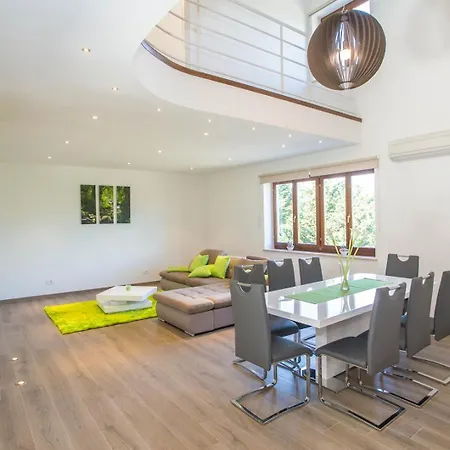 Apartamento Three Bedroom Milohanic Iv *