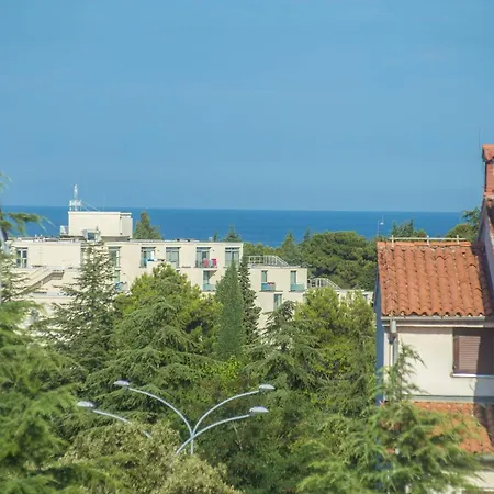 아파트 Three Bedroom Milohanic Iv